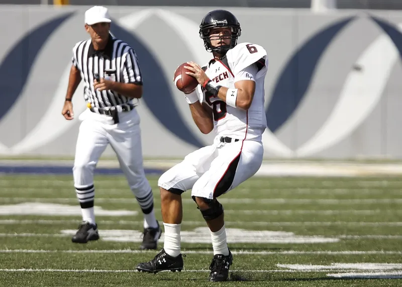 Home Is Where the Huddle Is: Texas Athletes Are Staying Put — And Shaking Up College Sports